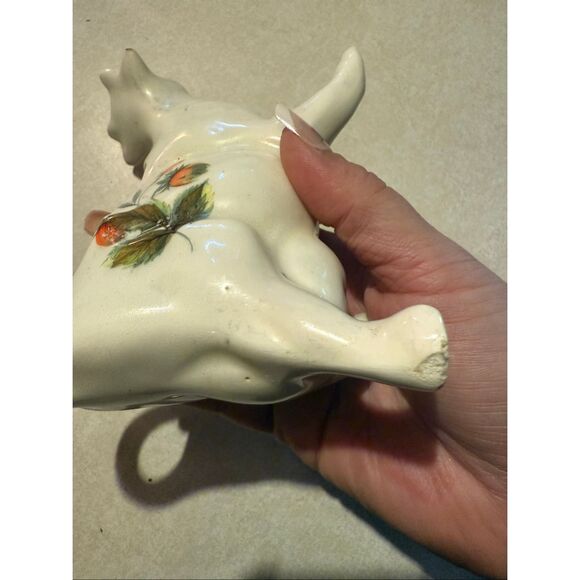 Vintage porcelain Strawberry Cow Creamer - Picture 4 of 16